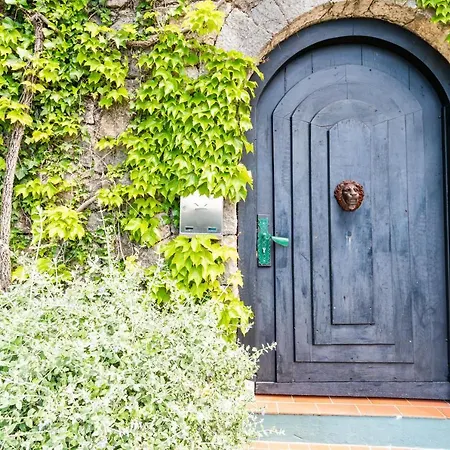 Apartment House Sveti Jakov 2 *