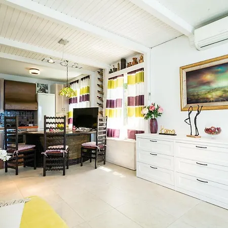 House Sveti Jakov 2 *